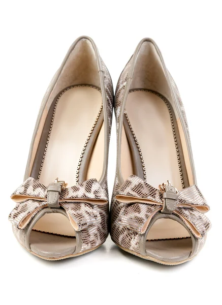 女性ヒョウ靴のペア — ストック写真