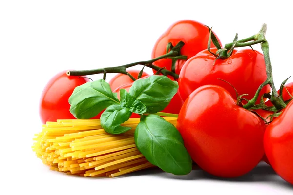 Leckere Tomaten mit Nudeln — Stockfoto