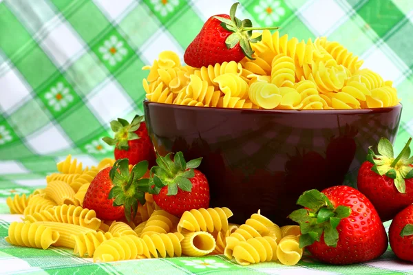 Delicious strawberries with pasta in elegant goblet — Stock Photo, Image