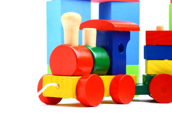 Колоритный деревянный игрушечный поезд — стоковое фото
