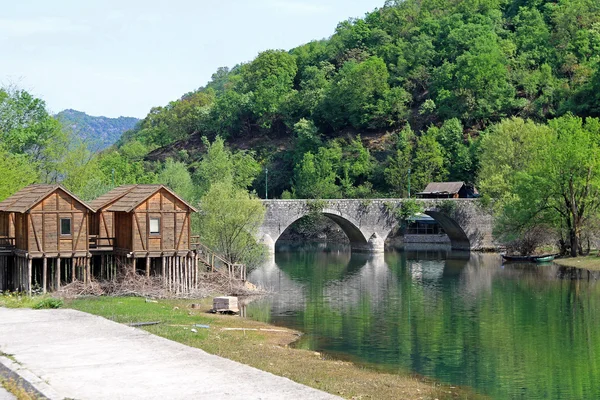 Ponte di Fiume Crnojevica — Foto Stock