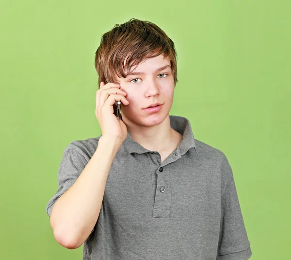 Chlapec na telefon — Stock fotografie