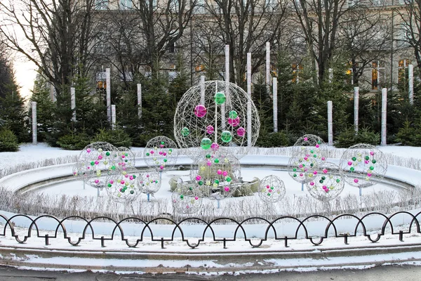 Pendants in fountain — Stock Photo, Image