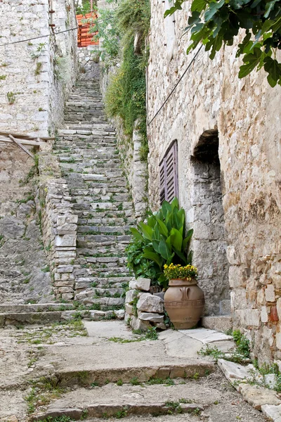 Escadaria de pedra — Fotografia de Stock