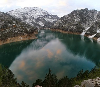 Lake Piva balıkgözü