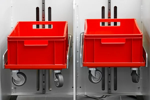 Duas caixas vermelhas — Fotografia de Stock