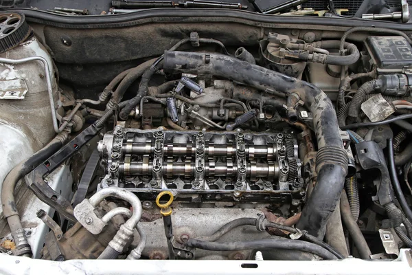Naprawa silnika samochodu — Zdjęcie stockowe
