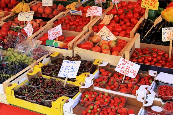 Frukt stall — Stockfoto