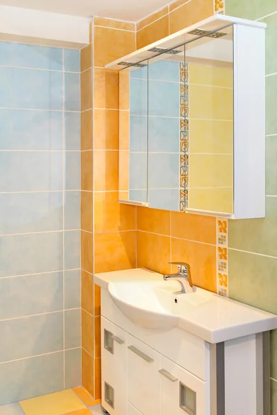 橙色浴室 — 图库照片