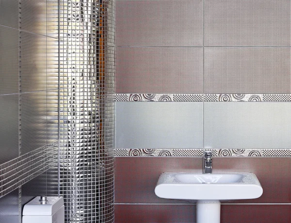 Zilveren badkamer — Stockfoto