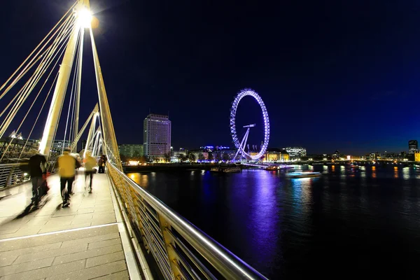 Brug van Londen nacht — Stockfoto