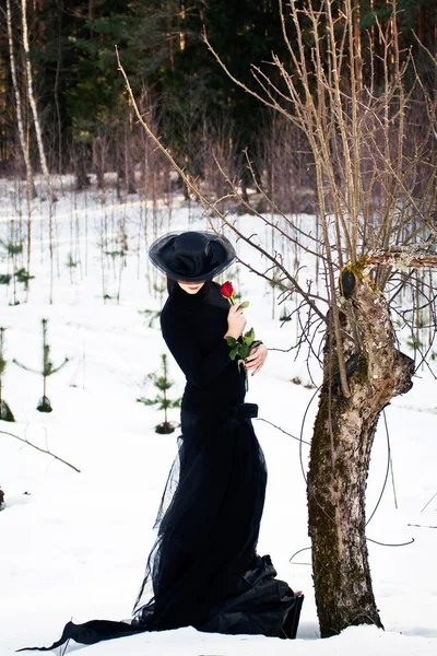 Dama w czerni — Zdjęcie stockowe