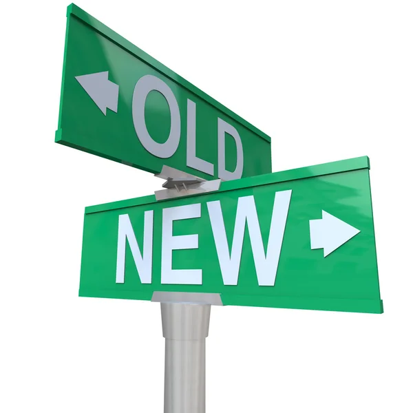 Escolha Velho ou Novo 2-Way Street Sign Apontando Setas — Fotografia de Stock