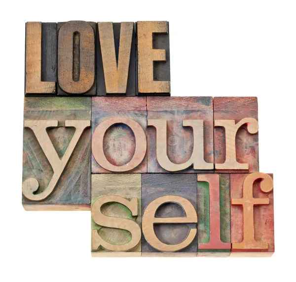 Love yourself in wood type — Stock Photo, Image