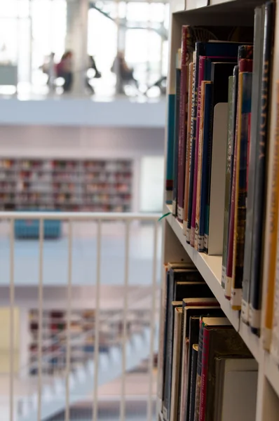 Stuttgart - Bibliothèque publique contemporaine — Photo