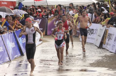 Ironman Filipinler maraton koşmak yarış