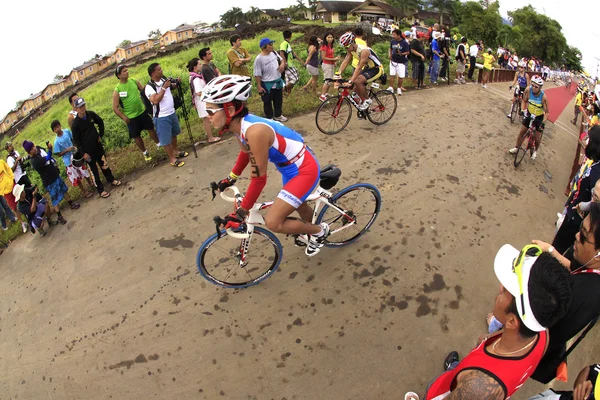 Ironman Filipinas corrida de bicicleta — Fotografia de Stock