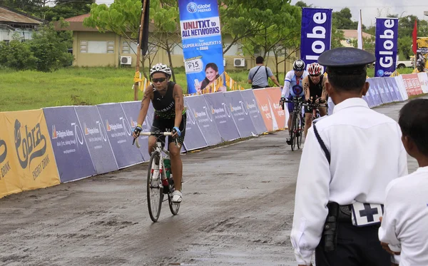 Ironman Filipinas corrida de bicicleta — Fotografia de Stock