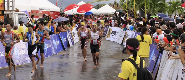 Філіппіни запустити марафон крос Залізна людина — стокове фото