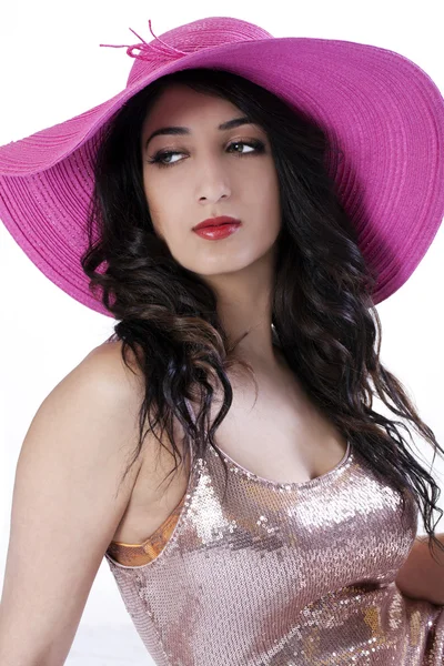 Leste indiano adolescente mulher em grande chapéu — Fotografia de Stock