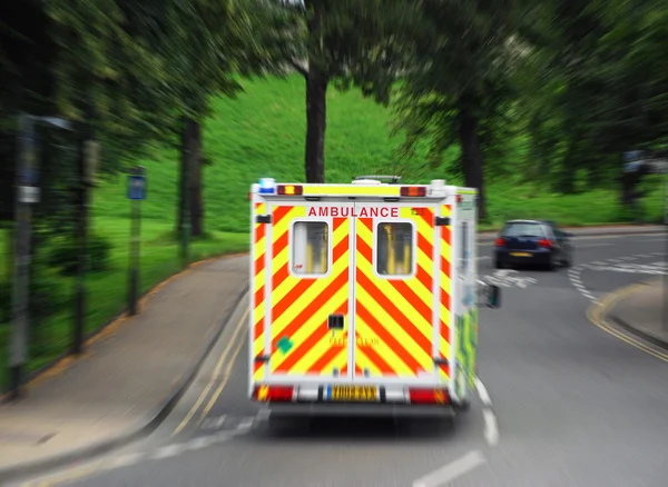 Ambulancia de emergencia —  Fotos de Stock