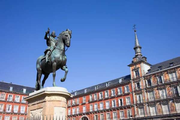 Király Iii. Fülöp: Plaza Mayor szobra — Stock Fotó