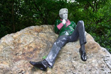 Oscar Wilde Statue in Dublin