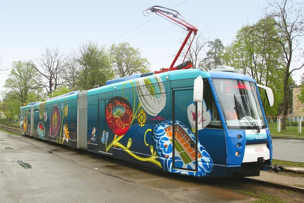Трамвай с символикой евро 2012 — стокове фото