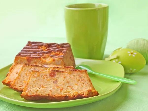 Mannagryn tårta med pumpa och russin — Stockfoto