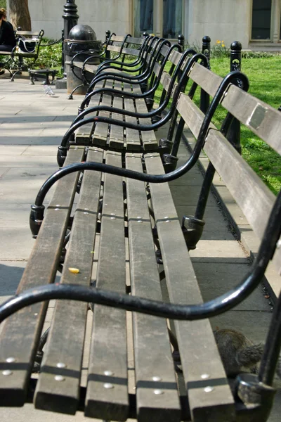 公園ベンチ — ストック写真