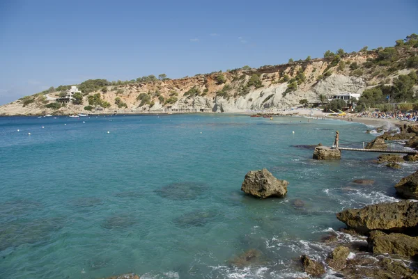 Mavi deniz Ibiza at — Stok fotoğraf