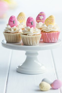 Easter cupcakes clipart