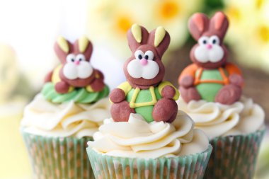 Easter cupcakes clipart