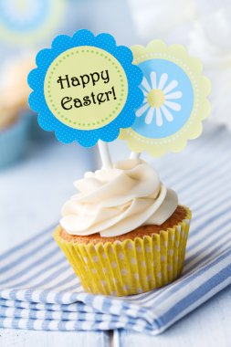 Easter cupcake clipart