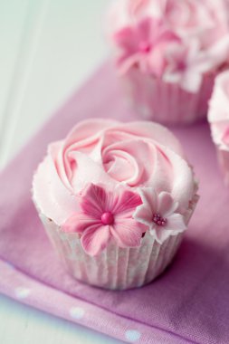 Rose cupcakes clipart