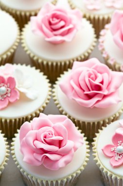 Wedding cupcakes clipart