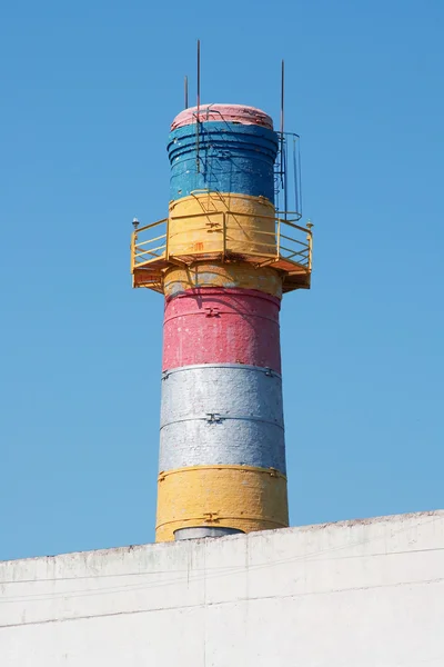 Een baksteen-schoorsteen — Stockfoto