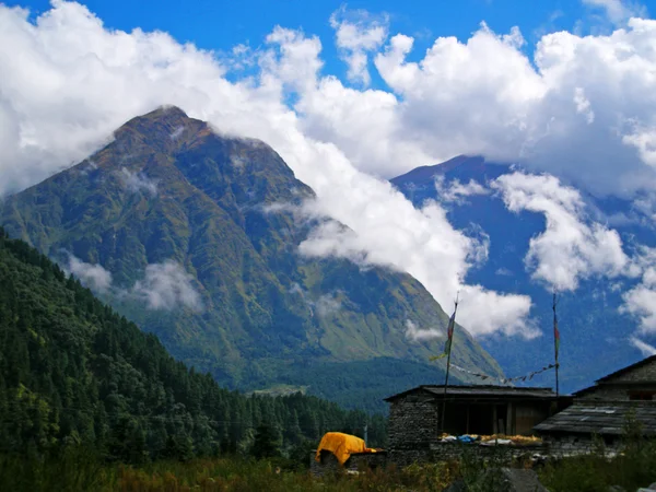 Annapurna cirkut trek. O mais belo trekking no Himala — Fotografia de Stock