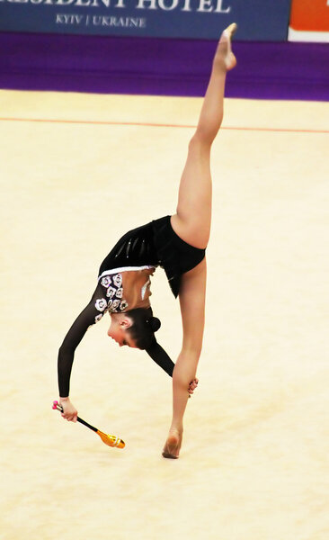 Алина Максименко (Украина) выступает на Кубке Дерюгиной
