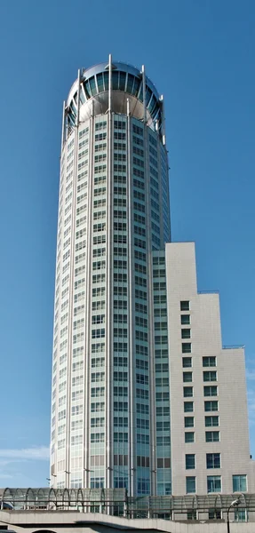 Edificio in stile high-tech — Foto Stock