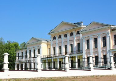 Manor house on sekizinci yüzyıl