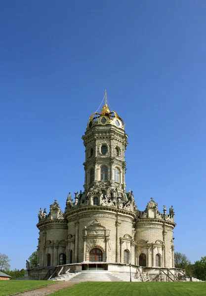 Православная церковь в стиле барокко — стоковое фото