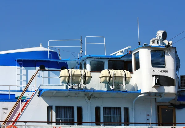 Kaptenens hytt av floden Passagerareeyeliner — Stockfoto