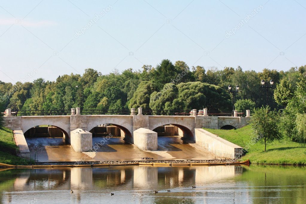 Tsaritsynso-dam (Figured Bridge)