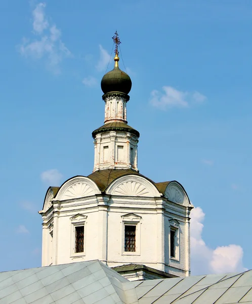 Kuppel des Erzengeltempels im andronicus-Kloster — Stockfoto