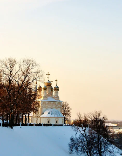 Ryazan, kilátás az egyház, a mi Megváltónk a blöff — Stock Fotó