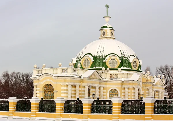 Vedere a Grotei în proprietatea Kuskovo — Fotografie, imagine de stoc