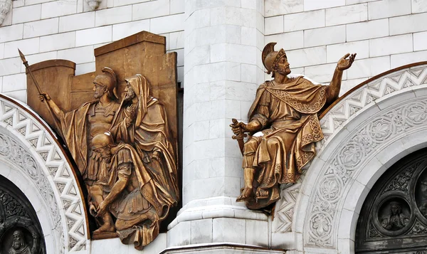 Sculptuur op de muur van Christus de Verlosser-Kathedraal in Moskou — Stockfoto