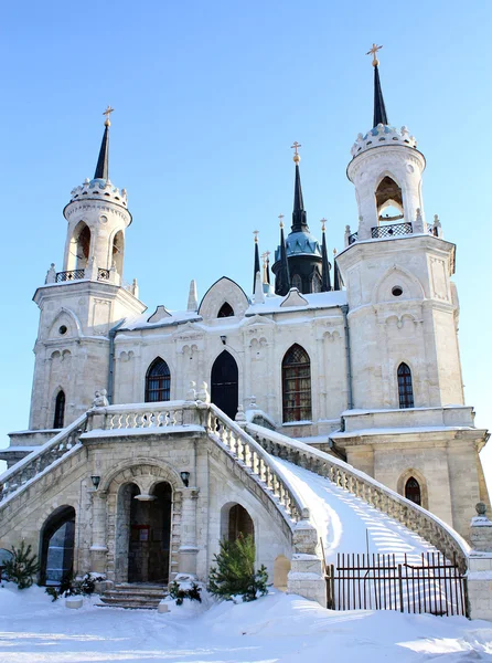 White stone church built in russian gothic style (pseudo gothic) — Stock Photo, Image
