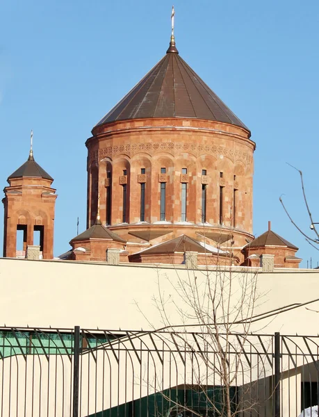 东正教教会在太阳光线 — 图库照片